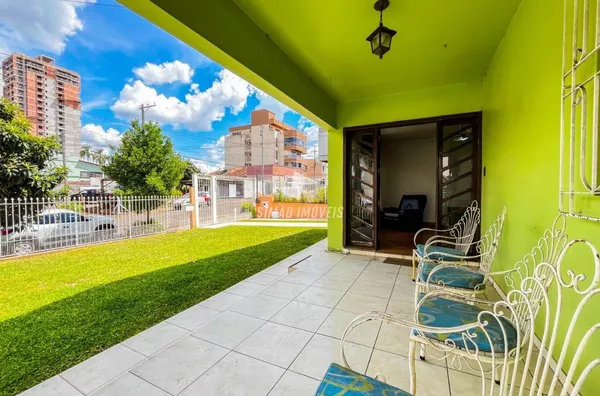 Casa com 3 quartos para venda, bairro Fátima, Erechim