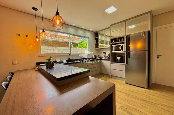 Casa para venda, 03 quarto(s), Bairro Zimmer, Erechim