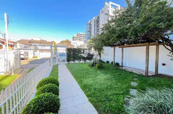 Casa para venda, 4 quarto(s), Bairro Centro, Erechim