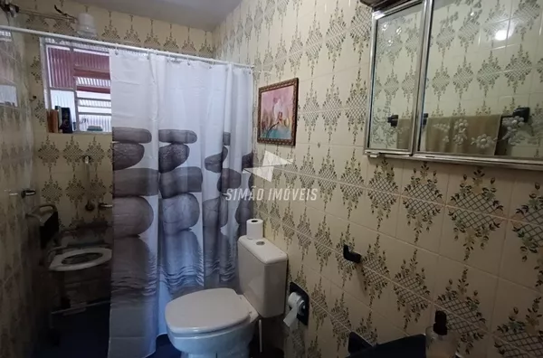 Casa com 03 dormitórios para venda, bairro Centro, Erechim