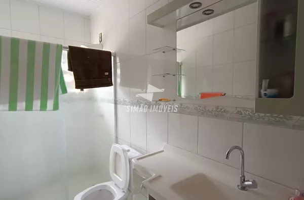 Casa com 03 dormitórios para venda, bairro Centro, Erechim