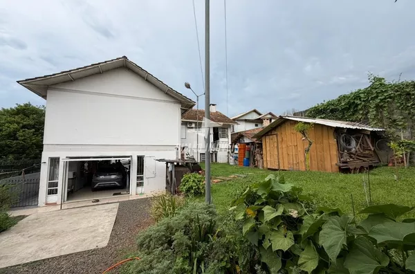 Casa para venda,  4 quarto(s), Bairro Espírito Santo, Erechim