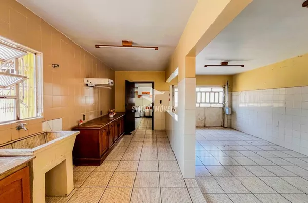 Casa com 3 quartos para venda, bairro Fátima, Erechim