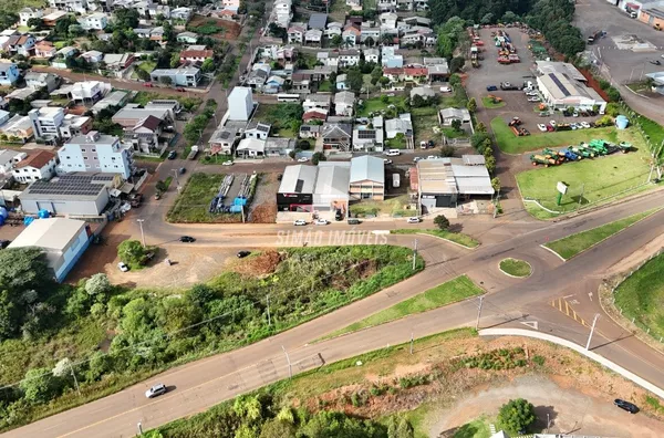 Terreno com pavilhão para venda, Bairro Copas Verdes, Erechim