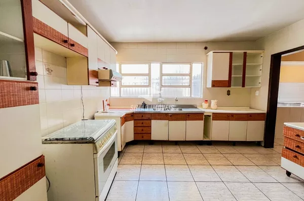 Casa com 3 quartos para venda, bairro Fátima, Erechim