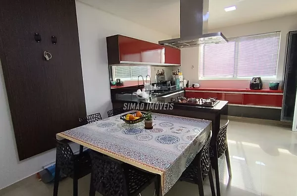 Apartamento com 4 quartos para venda, bairro Bela Vista, Erechim