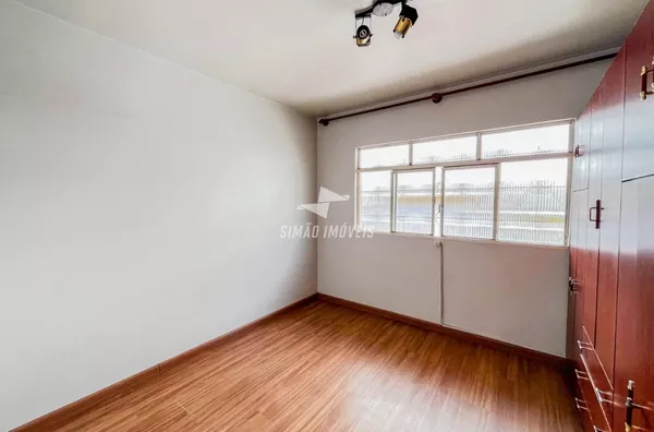 Casa com 3 quartos para venda, bairro Fátima, Erechim