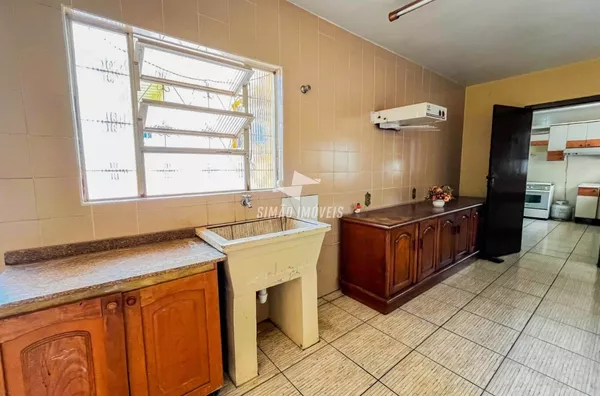 Casa com 3 quartos para venda, bairro Fátima, Erechim