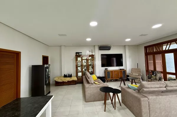 Casa para venda, 03 Quarto(s), Bairro Fátima, Erechim