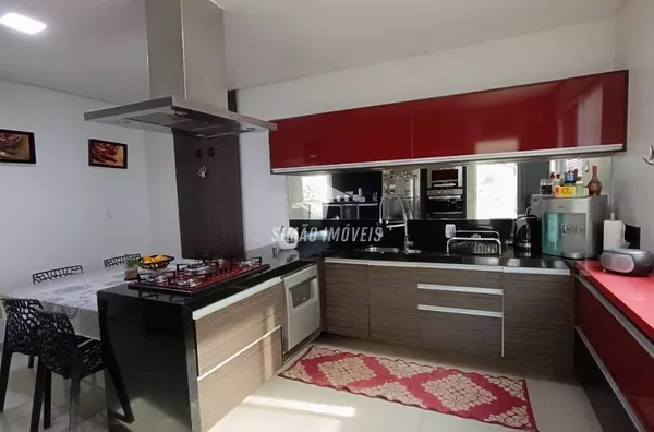 Apartamento com 4 quartos para venda, bairro Bela Vista, Erechim