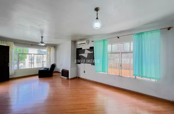 Casa com 3 quartos para venda, bairro Fátima, Erechim