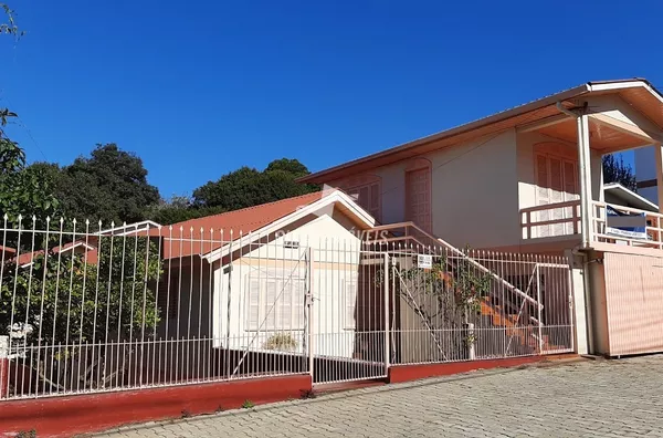 Casa para venda 11 quarto(s)  Bairro Cerâmica Erechim