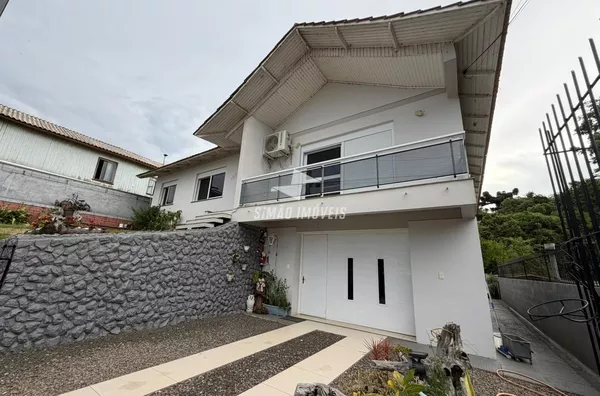Casa para venda,  4 quarto(s), Bairro Espírito Santo, Erechim