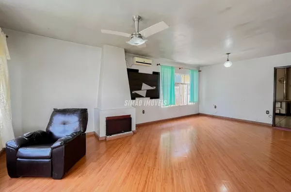 Casa com 3 quartos para venda, bairro Fátima, Erechim
