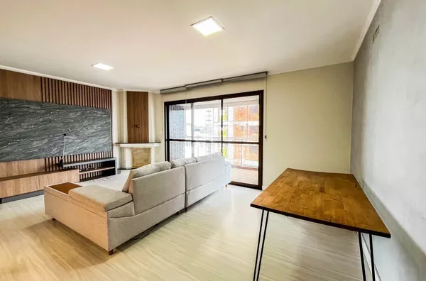 Apartamento com suíte para venda, Bairro Centro, Erechim