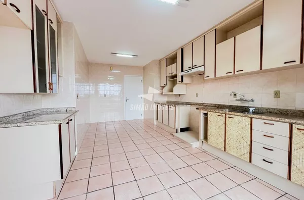 Apartamento para venda, 4 Quarto(s), Bairro Centro, Erechim