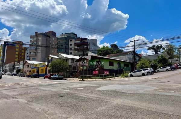 Casa para venda, 03 Quarto(s), Bairro Centro, Erechim