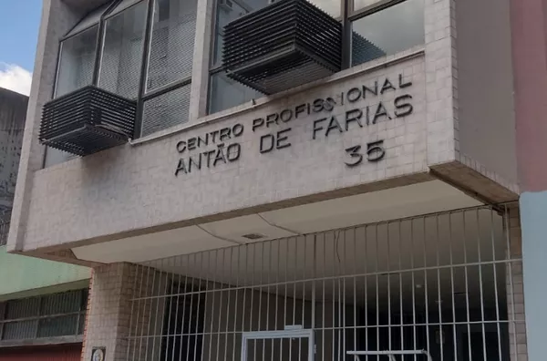 LOCAÇÃO