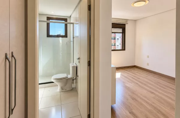 MOINHOS IMOBILIÁRIA VENDE | Apartamento de 99 m² com lareira, churrasqueira, 2 suítes e 2 vagas no Mont Serrat - Foto 13