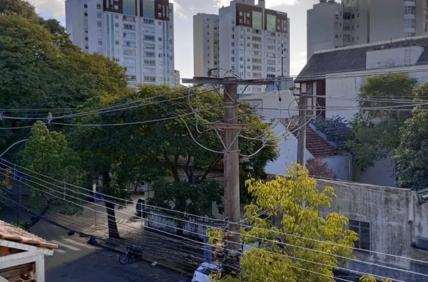 MOINHOS IMOBILIÁRIA vende 3 dormitórios/garagem próximo Zaffari Bordini
