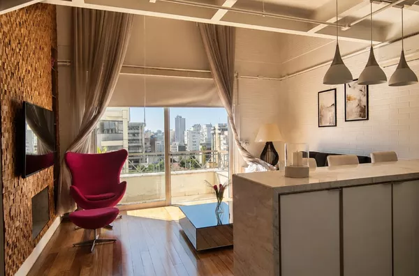 MOINHOS IMOBILIÁRIA ALUGA APTO 1 DORM., NO ED. MOINHOS LOFT, PADRE CHAGAS – POA.