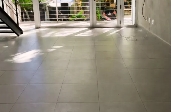 MOINHOS IMOBILIÁRIA aluga Loja comercial 42.8m² - Mont Serrat 