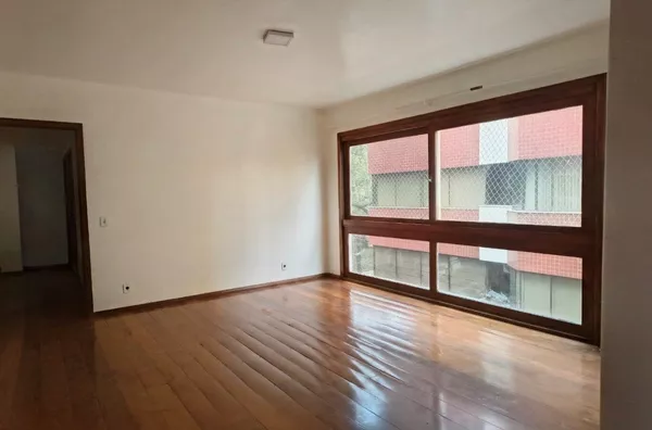 MOINHOS IMOBILIÁRIA aluga| Apartamento 120m² privativos no  Moinhos De Vento 