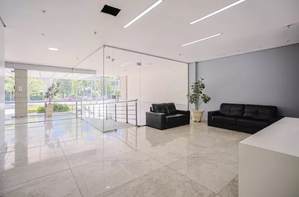 MOINHOS IMOBILIÁRIA aluga sala 55m² na Av. Carlos Gomes 