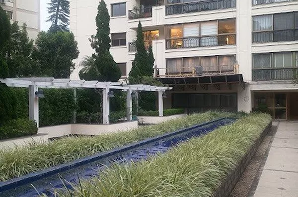 MOINHOS IMOBILIÁRIA vende excelente 3 suítes/3 vagas junto ao Leopoldina Juvenil