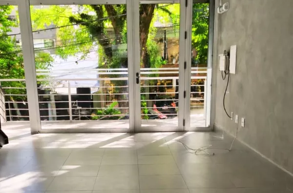 MOINHOS IMOBILIÁRIA aluga Loja comercial 42.8m² - Mont Serrat 