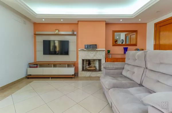 MOINHOS IMOBILIÁRIA VENDE Apartamento 133m² Menino Deus, Porto Alegre