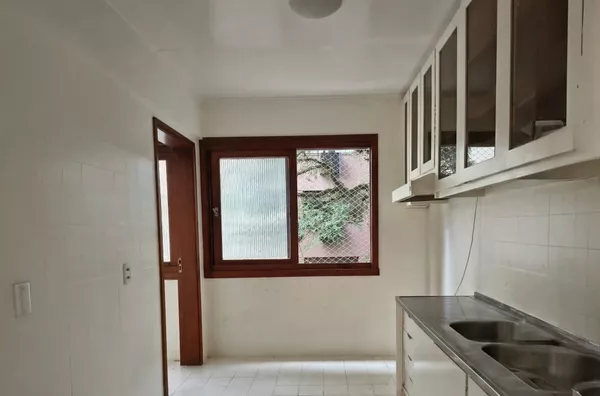 MOINHOS IMOBILIÁRIA aluga| Apartamento 120m² privativos no  Moinhos De Vento 