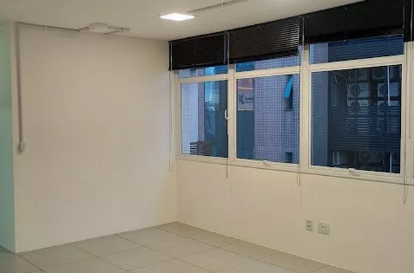 MOINHOS IMOBILIÁRIA vende sala comercial 46m2 com 2 vagas - Foto 3
