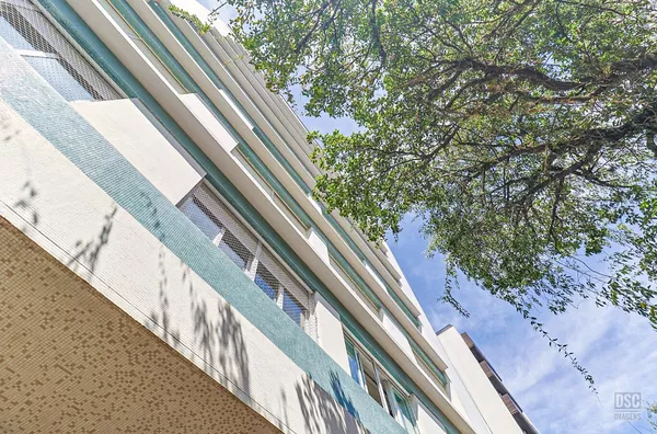 MOINHOS IMOBILIÁRIA vende em frente ao Parcão amplo 3 dormitórios