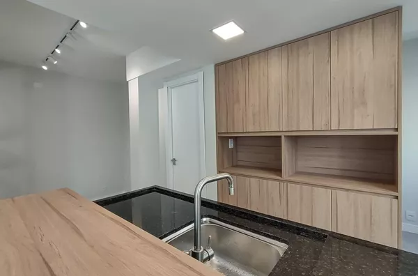MOINHOS IMOBILIÁRIA aluga apto 2 dormitórios próx. Encol