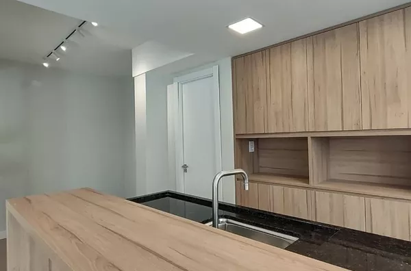MOINHOS IMOBILIÁRIA aluga apto 2 dormitórios próx. Encol