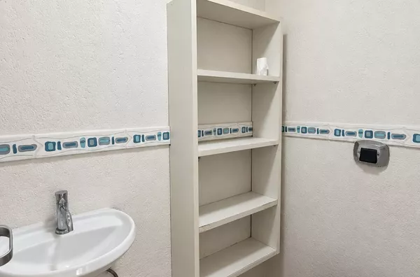 Moinhos Imobiliária Aluga | Excelente apartamento de 2 dorm. 72,79 m² privativos e vaga no Higienópolis - Foto 8