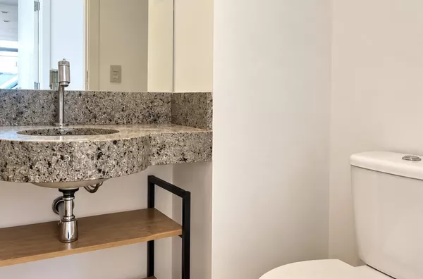 MOINHOS IMOBILIÁRIA ALUGA | Apartamento de 99 m² com lareira, churrasqueira, 2 suítes e 2 vagas no Mont Serrat - Foto 8