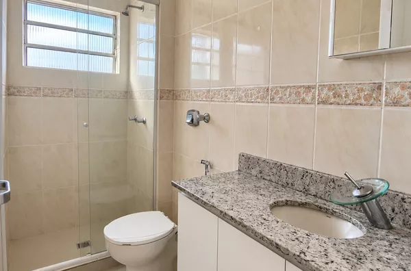 Moinhos Imobiliária Aluga | Excelente apartamento de 2 dorm. 72,79 m² privativos e vaga no Higienópolis - Foto 9