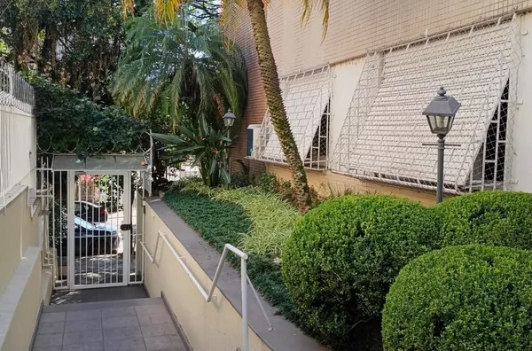 MOINHOS IMOBILIÁRIA vende amplo 1 dormitório com 63m2 de área privativa
