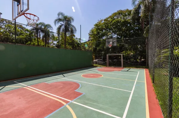 Moinhos Imobiliária Vende Apto de 125m² 3 dormitórios no Menino Deus, Porto Alegre