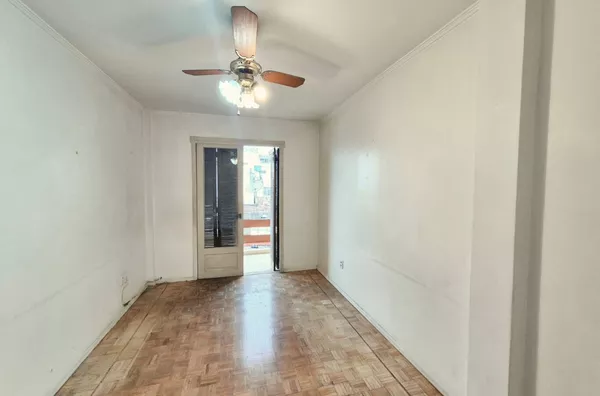 Moinhos Imobiliária Vende | APTO 2 DORM, SACADA NO FLORESTA 