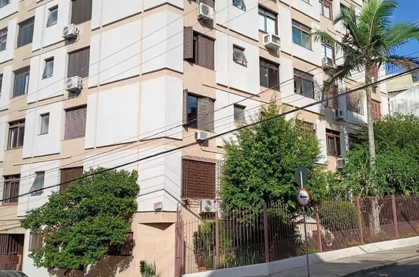 MOINHOS IMOBILIÁRIA vende próximo Parque Harmonia e Orla do Guaiba