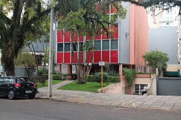 MOINHOS IMOBILIÁRIA vende sala comercial com garagem ao lado Shopping Moinhos