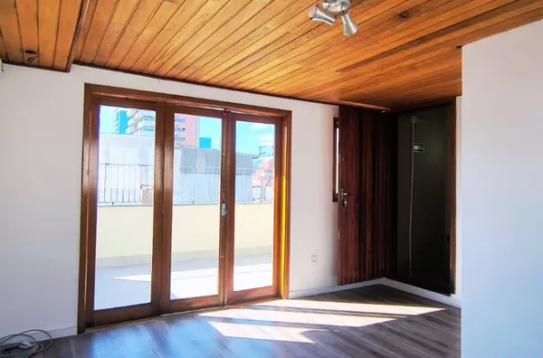 MOINHOS IMOBILIÁRIA vende COBERTURA DUPLEX 1 DORMITÓRIO