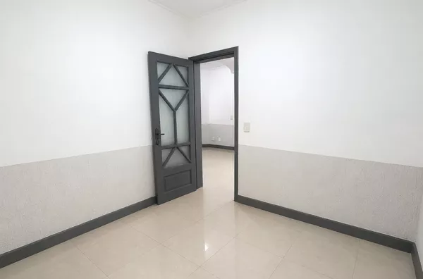 Moinhos Imobiliária Aluga Casa no Santana em Porto Alegre