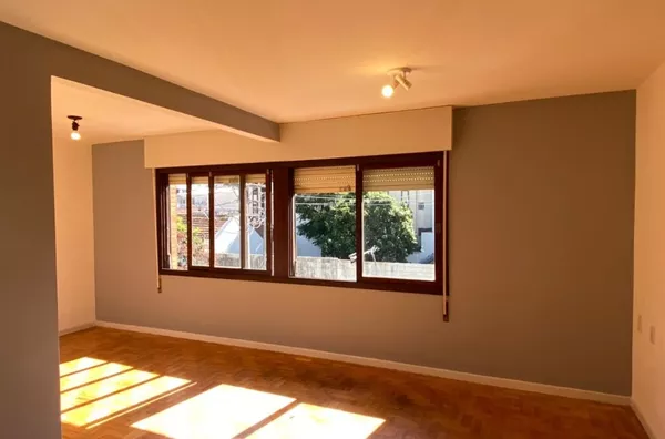 MOINHOS IMOBILIÁRIA vende 3 dormitórios/garagem próximo Zaffari Bordini