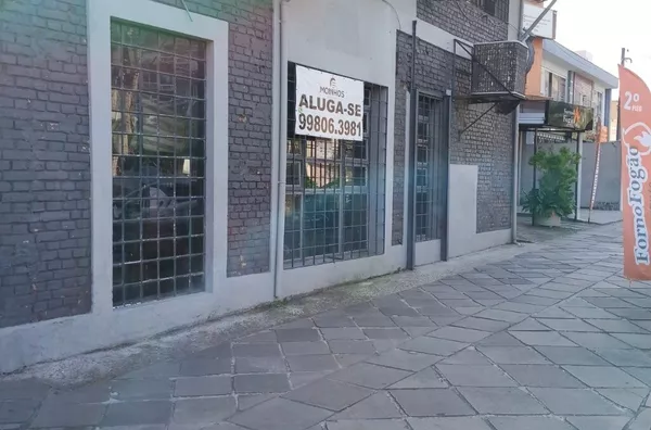 MOINHOS IMOBILIÁRIA aluga loja comercial de esquina 