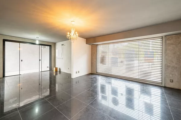 MOINHOS IMOBILIÁRIA aluga loja com 230m² próximo Av. Wenceslau Escobar