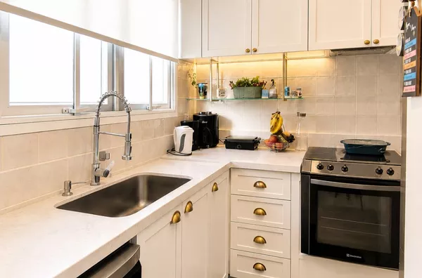 Moinhos Imobiliária Vende Apartamento Sofisticado no Petrópolis